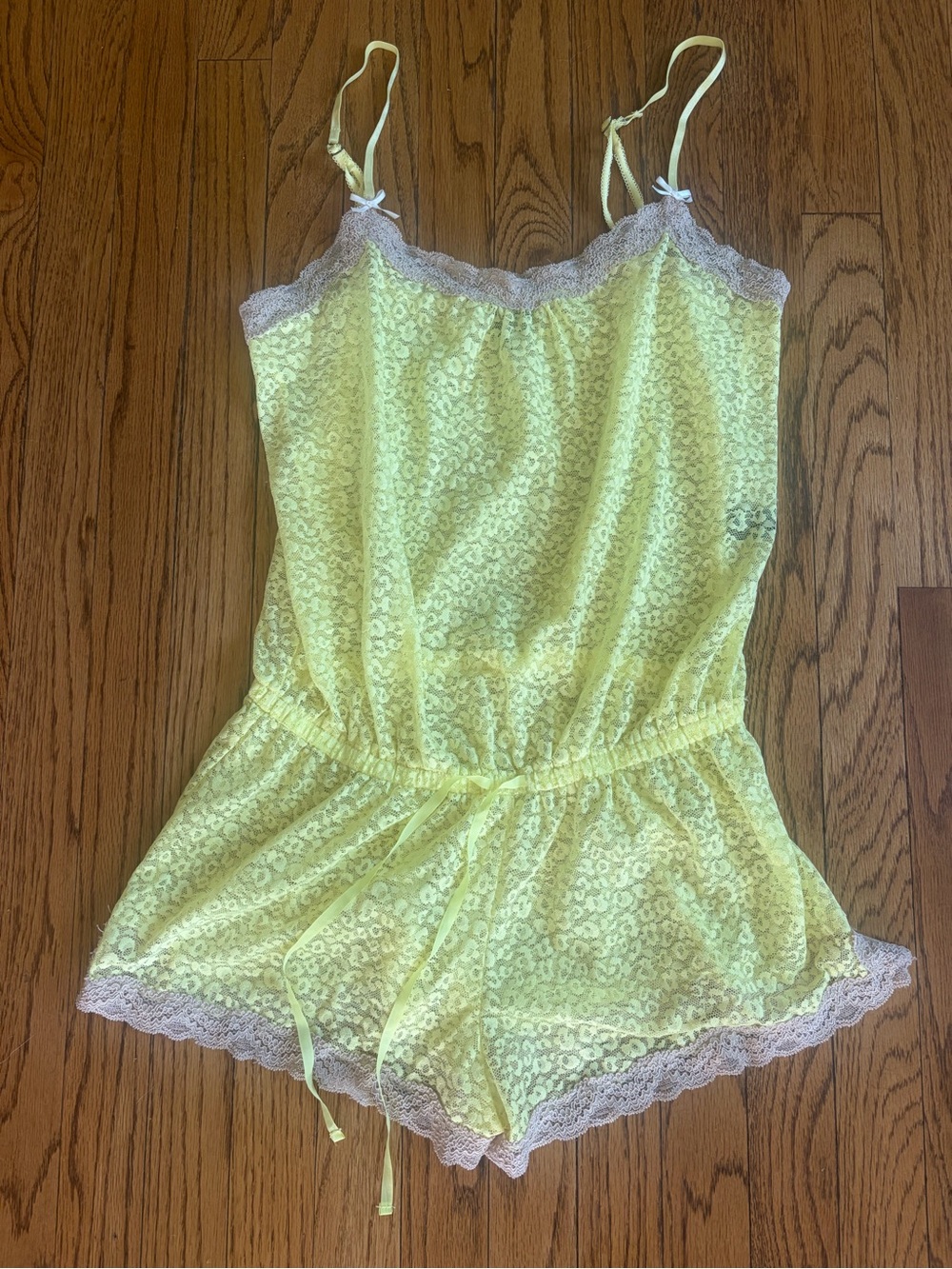 Yellow Lace-Trim Lace Romper Sleepwear